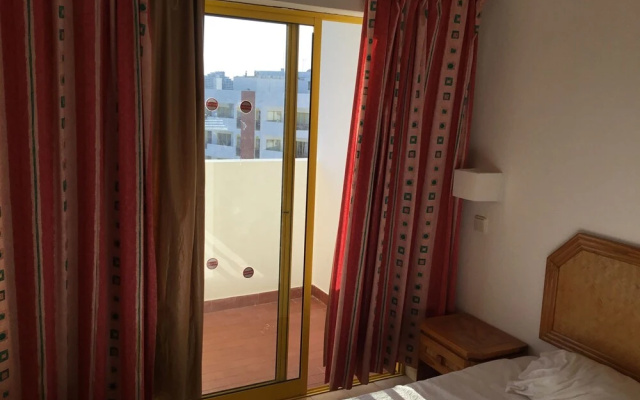 Beautiful Apt II by Rental4all