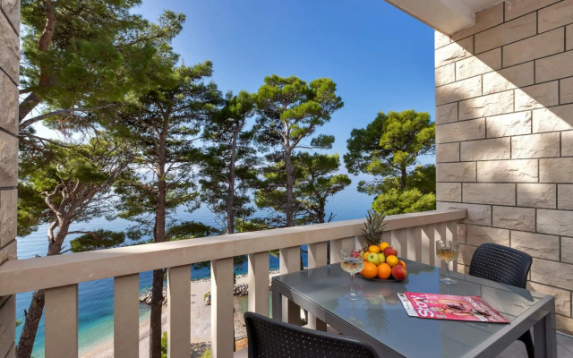 Anka - Amazing Location - SA9