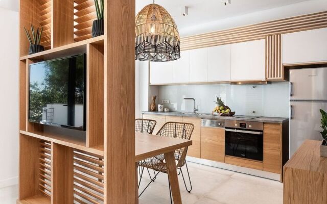 Blue Island Luxury Apartment