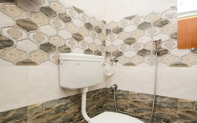 OYO 23151 Hotel Abani