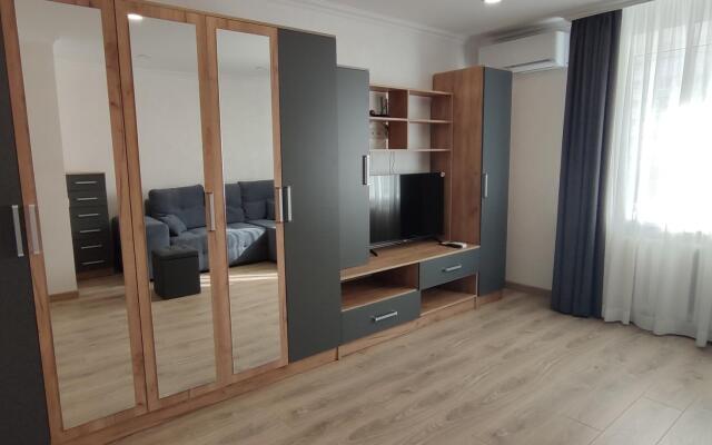 Apartments on 50 let VLKSM street 50 building 2