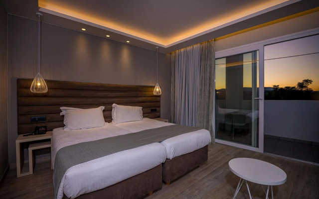 Alexandra Beach Resort & Spa