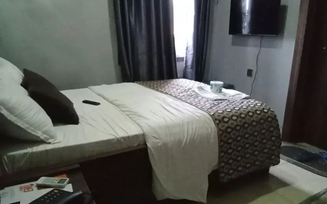 Dutse Suites and Luxury