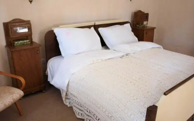 Walnut Garden - Diókert