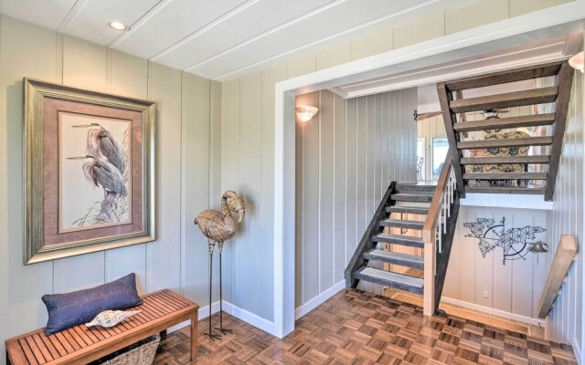 Waterfront Deck: Charming Galveston Home!