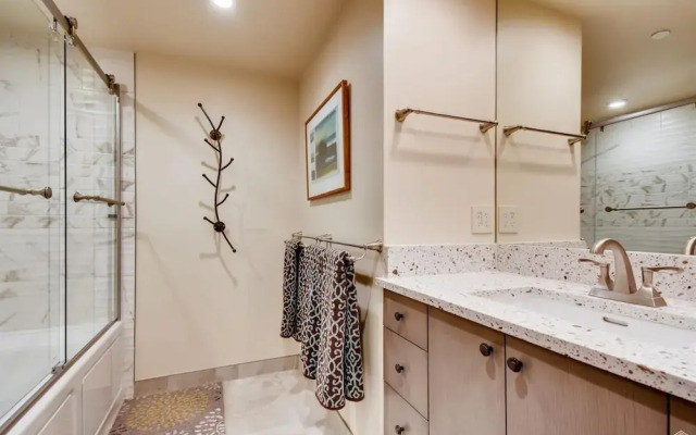 Westwind 303 1BD 1BA Plat. Condo