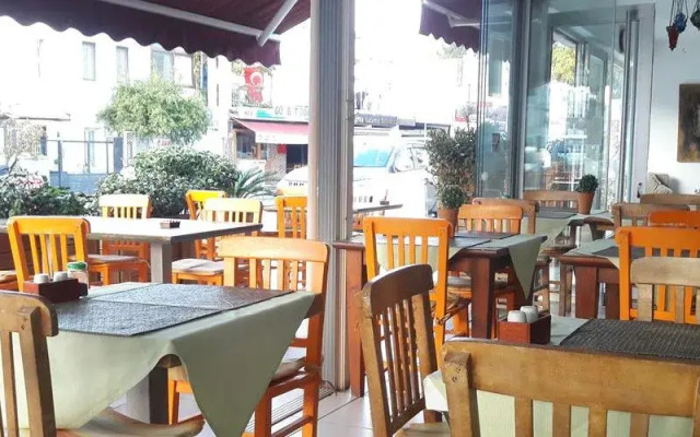 Derya Pension
