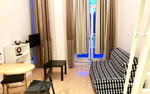 HFS Studio Next To Hydepark L15
