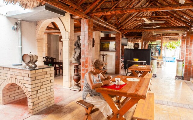 Great Colonial House