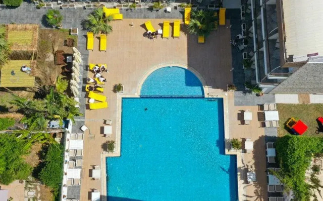 Li̇zboni̇a Çeşme Otel