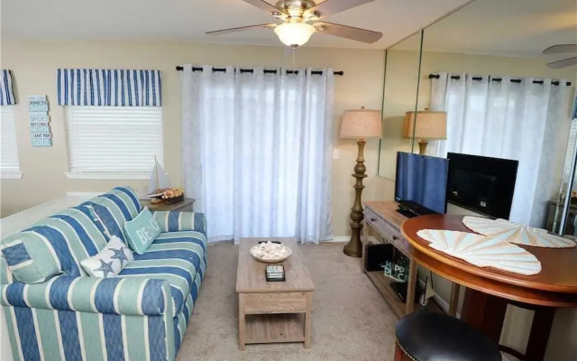 Gulf Highlands 116K - Studio Condo