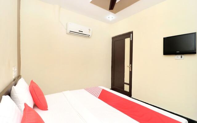 Hotel Silver Star By OYO Rooms