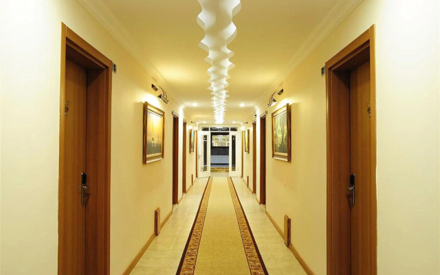 Assos Park Hotel