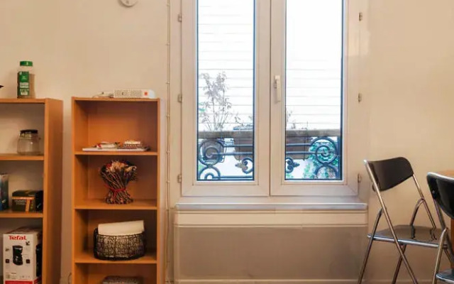 Studios Paris Bed & Breakfast - Le Jardin de Montmartre