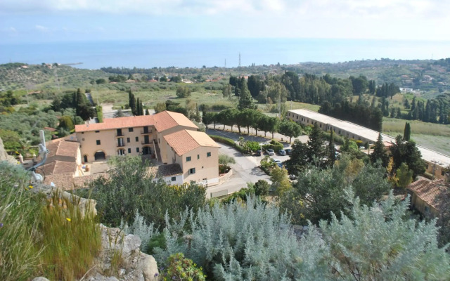 Torre Artale Hotel & Residence