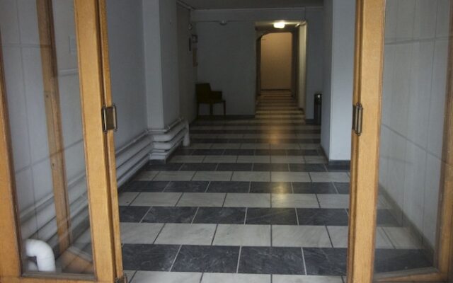 Big Central Metro Station Apartment 1