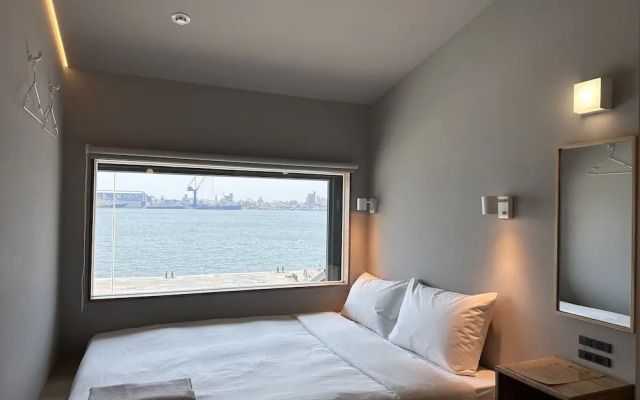 KW2 Hostel