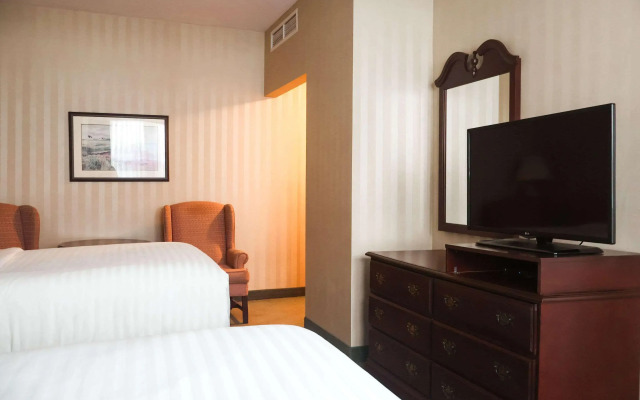 Quality Inn & Suites Downtown