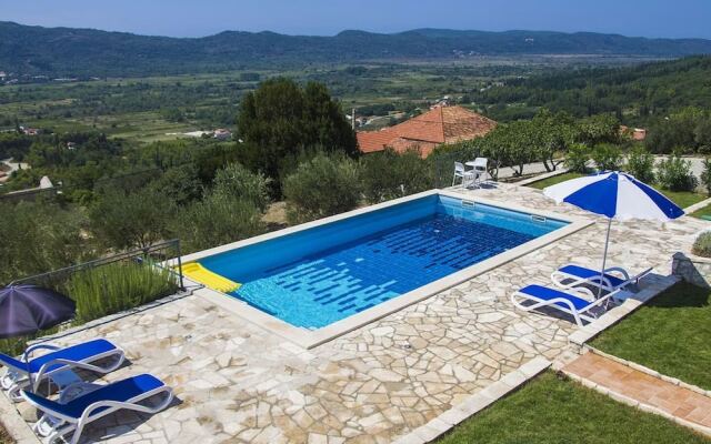 Villa Oliva