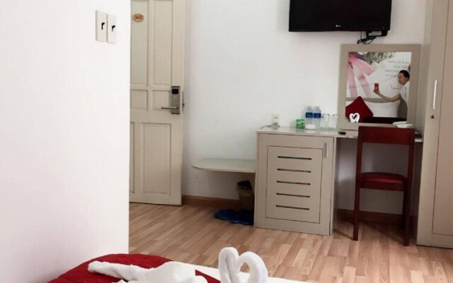 The Carnation Hotel Da Nang