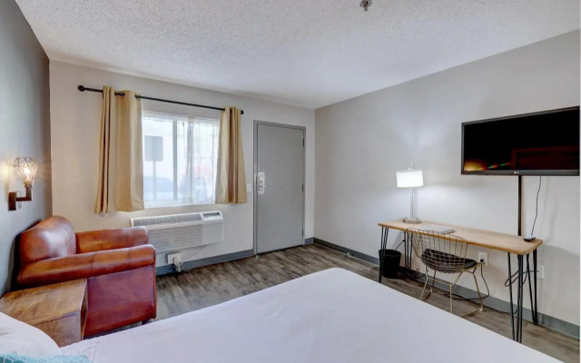 Ramada Palm Springs