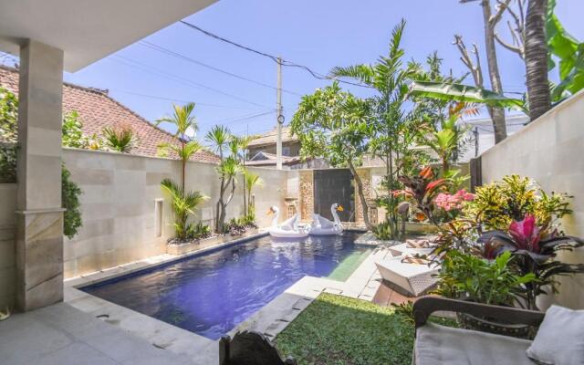 Amalia Swan Haven Villa Seminyak