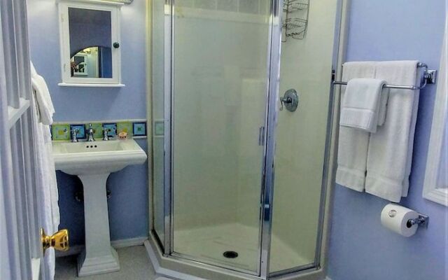 Boreas Bed & Breakfast Inn