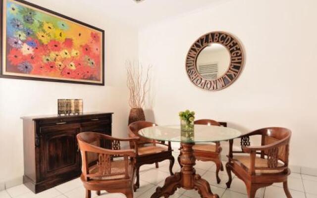 Dyah Suminar House