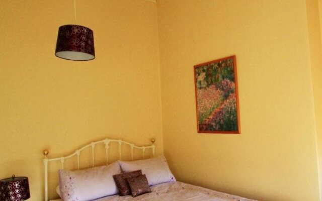 Arden Country House