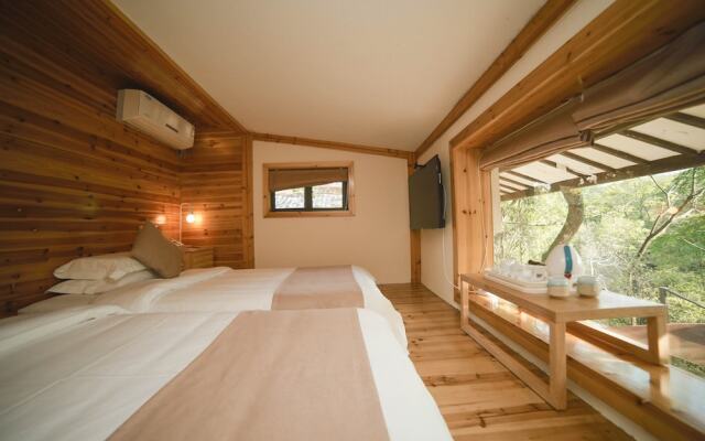 Wuyishan Old Street Sen Live British Inn