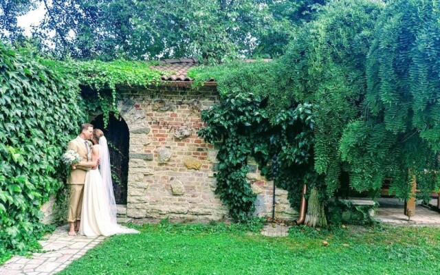 Vízparti Apartmanház