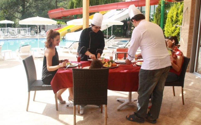 Cinar Hotel