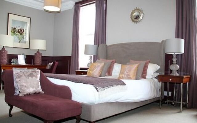 The Townhouse Hotel