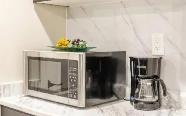 Newly renovated 2BR Basement by GLOBALSTAY