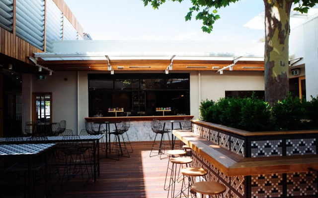 Morphett Arms Hotel