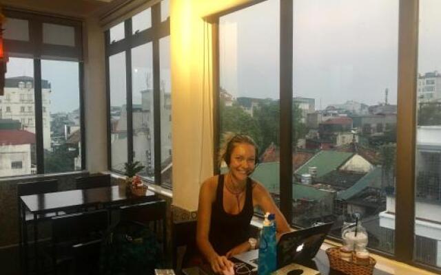 Vietnam Cheers Hostel