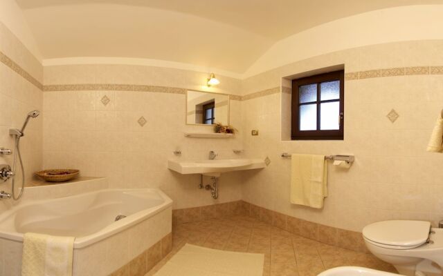 Apartment 4 Holiday - Agriturismo Tuene