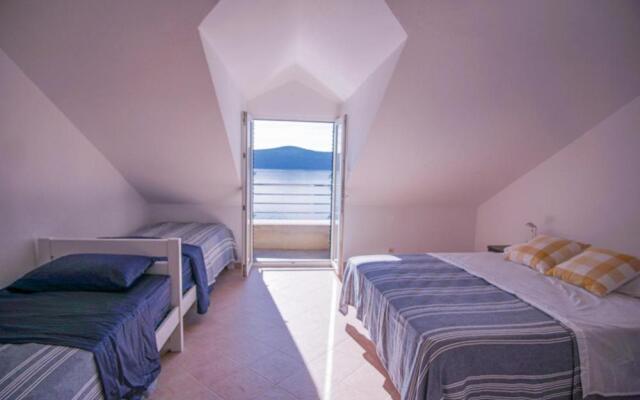 3 Bedroom Beach House with private sea access
