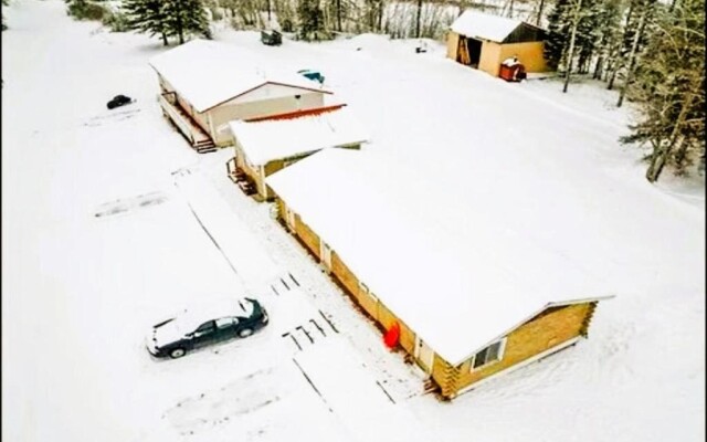 Love Hotels St John River by OYO at Fort Kent ME