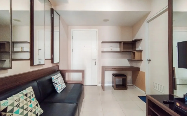 Minimalism Designed 1Br Apartment At Parahyangan Residence
