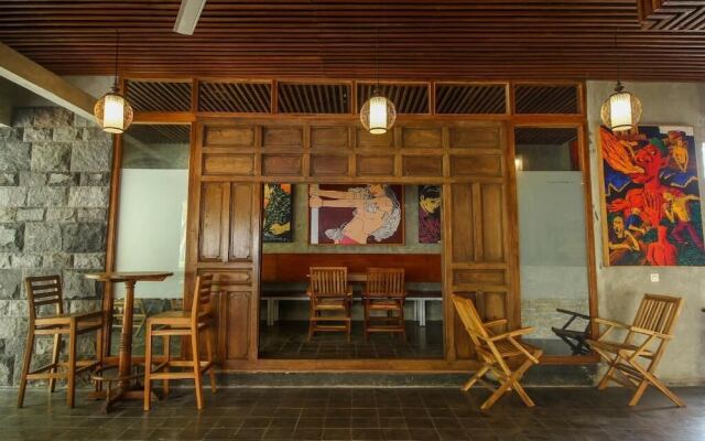 Watu Agung Guest House