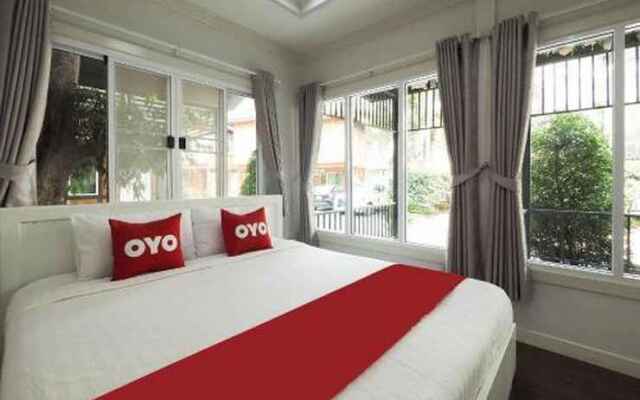 OYO 892 Tg Home