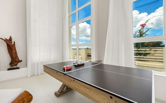 4 4 5 Rooftoppoolpingponggazebonear Ritz Beach
