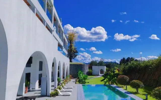 Tengchong Hot Spring Designer Hotel