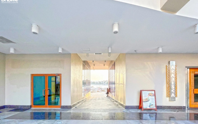 bnbme | Palm Views West | STUDIO