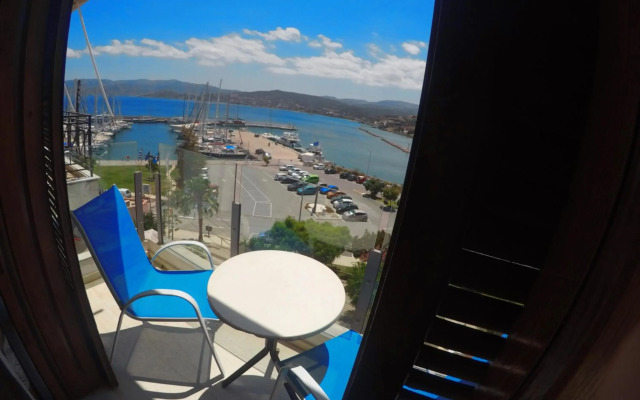 Atlantis Hotel
