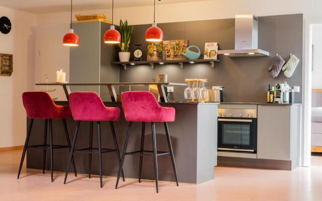 dreamcation - Wohnen in KIRCHE, 3D-Tour, Terrasse, BBQ, Küche, Kamin, 180qm