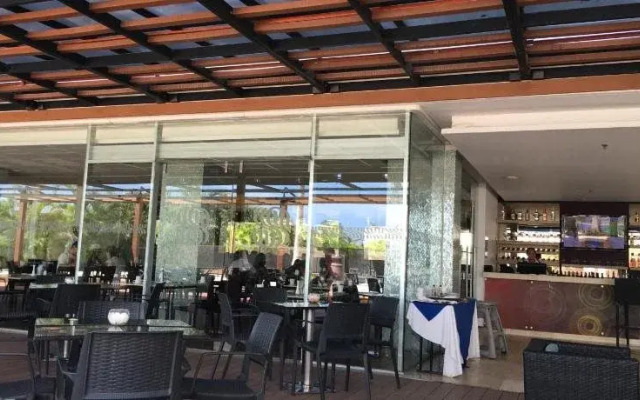 Edificio Seaway 935 ( Hotel Sonesta)