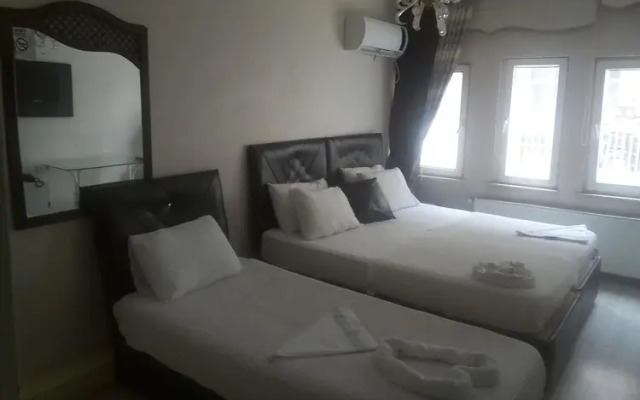 Grand Otel