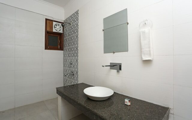 OYO 26921 Smg George 2